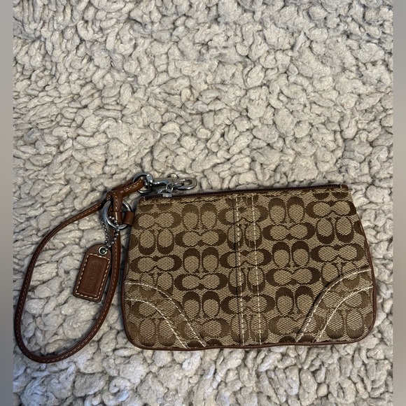 COACH Authentic Brown Signature Pattern Wristlet - Picture 3 of 7